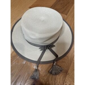 WIDE FLAT BRIM & CROWN STRAW HATS WITH BAND And Tassel Ivory & Taupe Sz 22 Woman